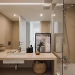 Ducenta - 1 Bedroom And Parking In Alvalade Apartman *