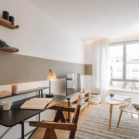 Ducenta - 1 Bedroom And Parking In Alvalade 리스본