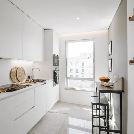 Ducenta - 1 Bedroom And Parking In Alvalade * Lisbona