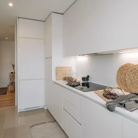 Ducenta - 1 Bedroom And Parking In Alvalade *